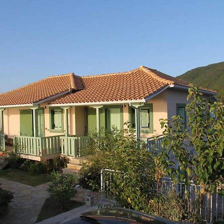 Deep Blue Villa Ayios Nikitas Luaran gambar