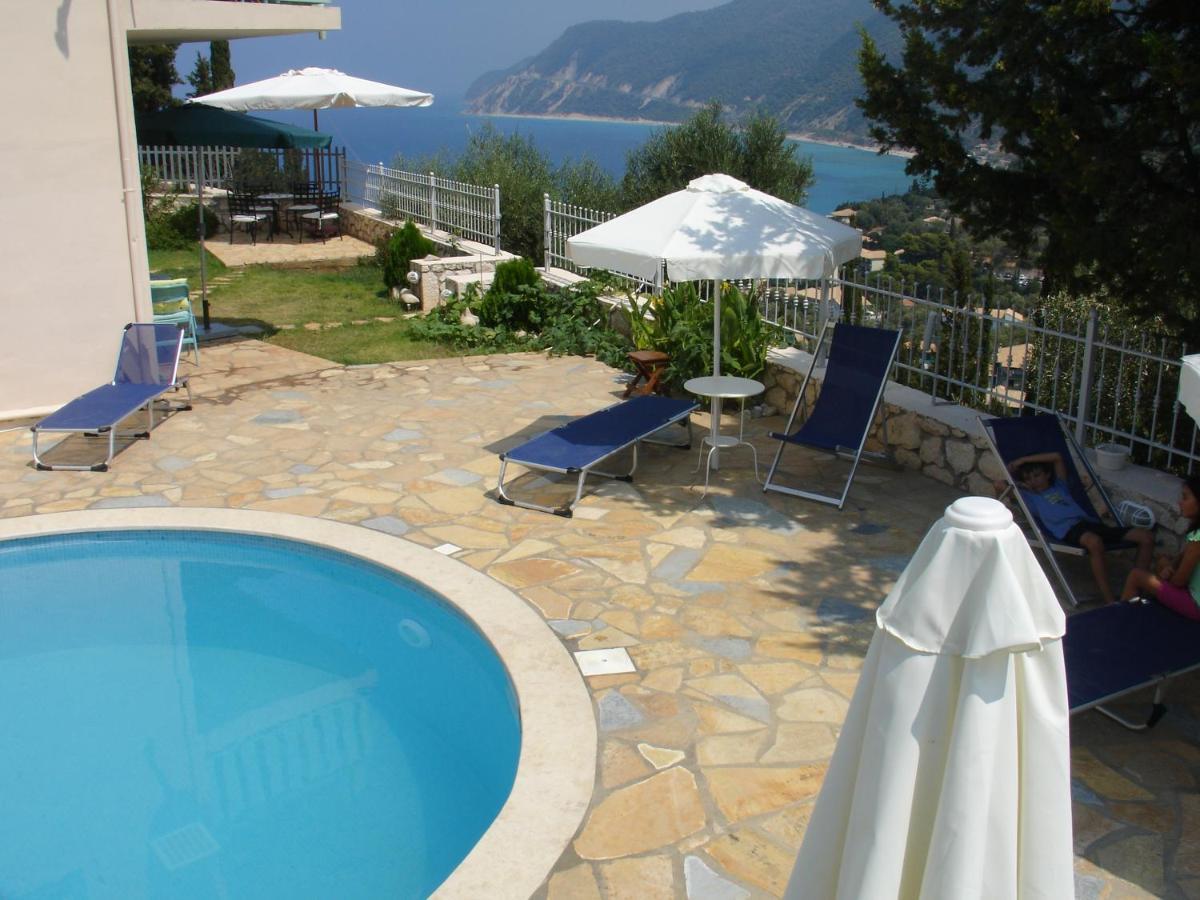 Deep Blue Villa Ayios Nikitas Luaran gambar